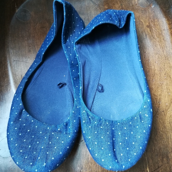 Polka dot flats - Picture 1 of 2